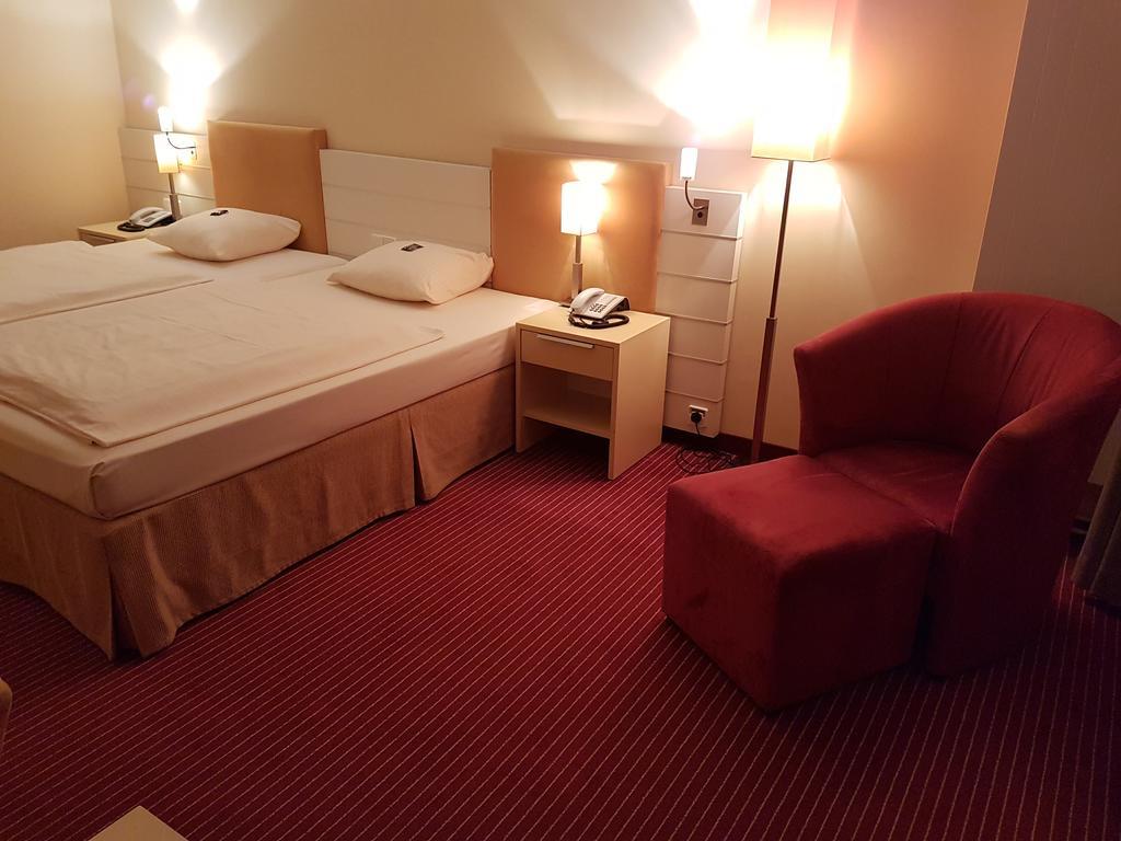 Gastehaus Am Rptc Otel Münih Dış mekan fotoğraf