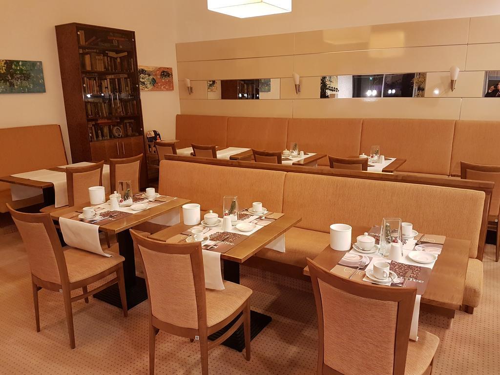 Gastehaus Am Rptc Otel Münih Dış mekan fotoğraf