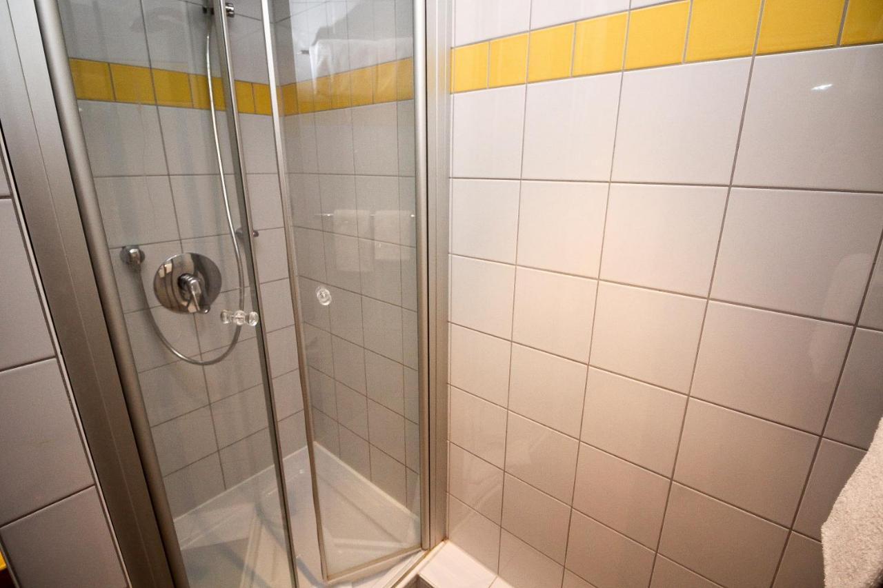 Gastehaus Am Rptc Otel Münih Dış mekan fotoğraf