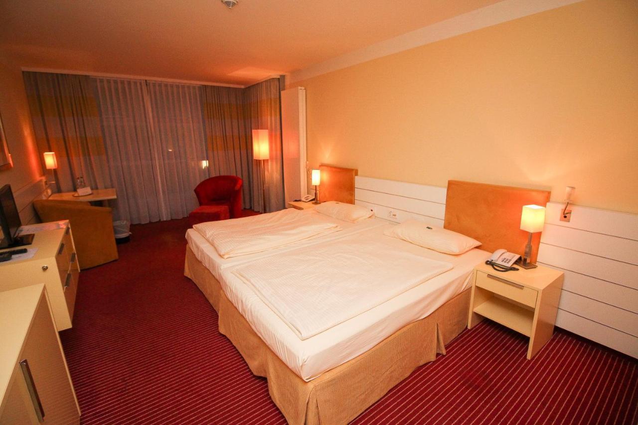 Gastehaus Am Rptc Otel Münih Dış mekan fotoğraf