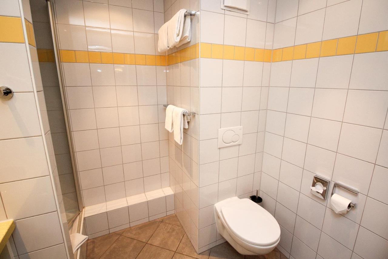 Gastehaus Am Rptc Otel Münih Dış mekan fotoğraf